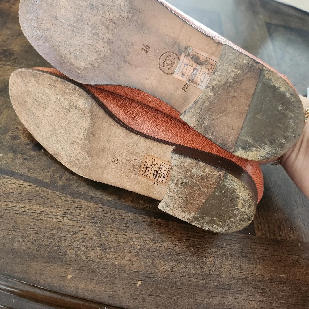 Chanel Orange Pebble Grain Leather Vintage Loafers size 36